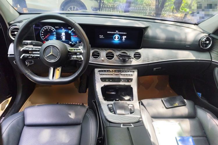 Used Mercedes-Benz E-Class 2022 E 260 L Sport Edition Center Console