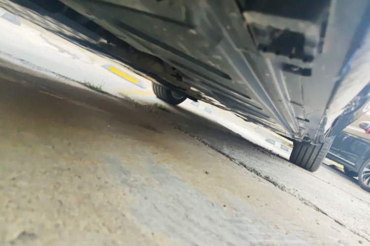 Used Mercedes-Benz E-Class 2022 Updated E 300 L Luxury Edition Chassis Front Left
