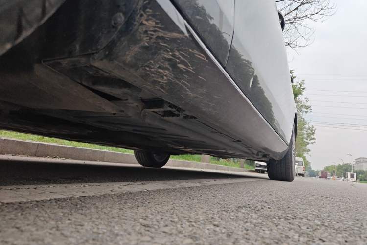 Used Mercedes-Benz E-Class 2022 Updated E 300 L Luxury Edition Chassis Front Left