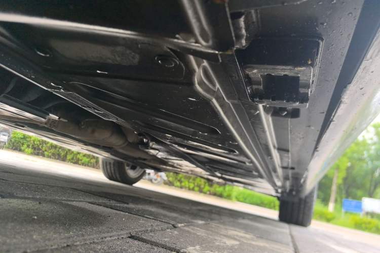 Used Mercedes-Benz E-Class 2022 E 300 L Stylish Model Chassis Front Left