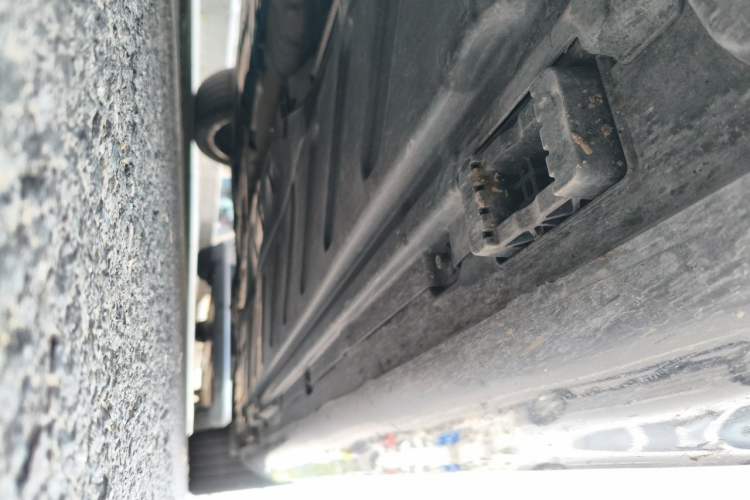 Used Mercedes-Benz E-Class 2022 Updated E 300 L Luxury Edition Chassis Front Left