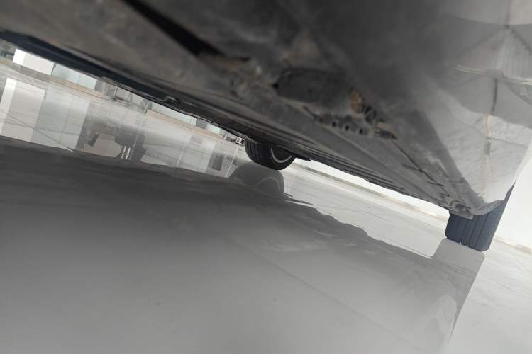 Used Mercedes-Benz E-Class 2022 Updated E 300 L Luxury Edition Chassis Front Left