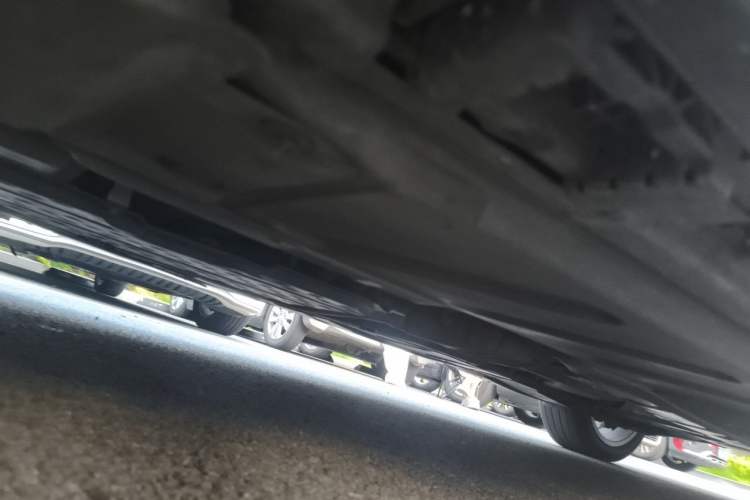 Used Mercedes-Benz E-Class 2022 Second Facelift E 300 L Luxury Edition Chassis Front Left