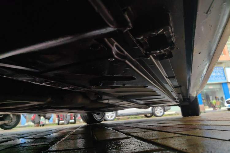Used Mercedes-Benz E-Class 2022 E 260 L Sport Edition Chassis Front Left