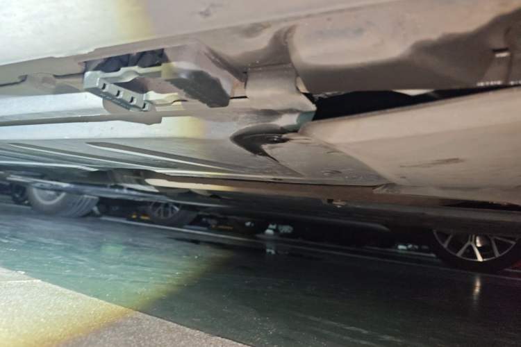 Used Mercedes-Benz E-Class 2022 Revised Version E 300 L Luxury Edition Chassis Front Right
