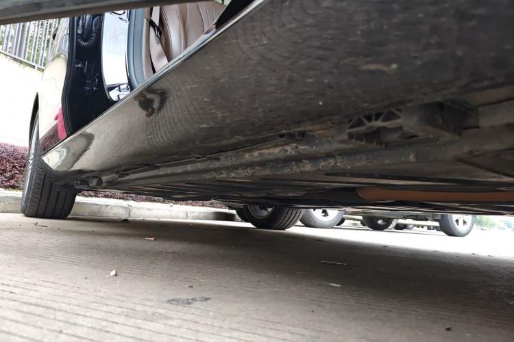 Used Mercedes-Benz E-Class 2022 Updated E 300 L Stylish Edition Chassis Front Right