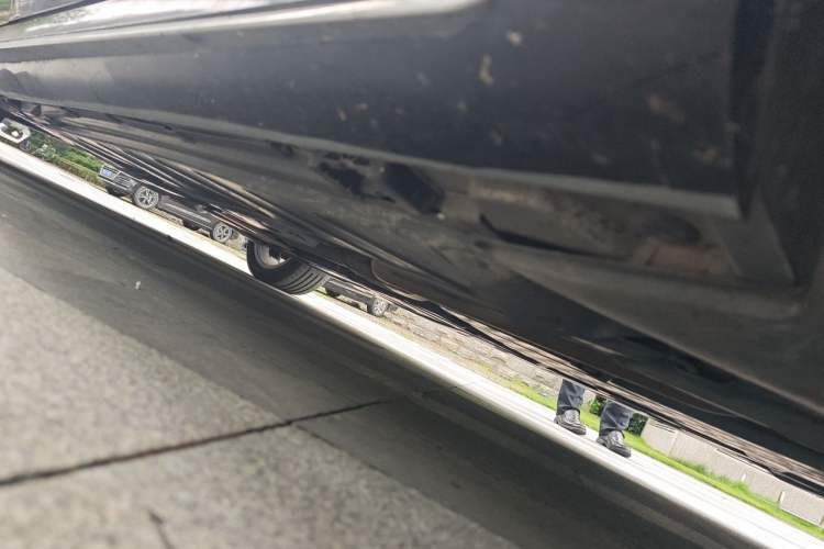 Used Mercedes-Benz E-Class 2022 Revised E 300 L Sporty and Stylish Edition Chassis Front Right
