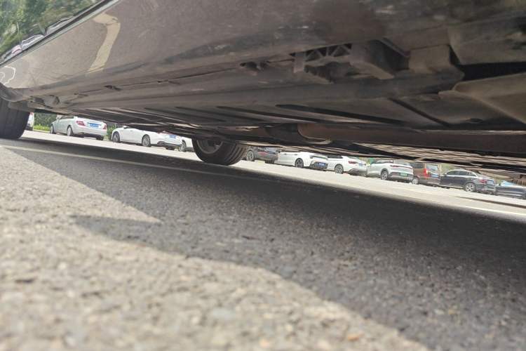 Used Mercedes-Benz E-Class 2022 Updated E 300 L Stylish Edition Chassis Front Right