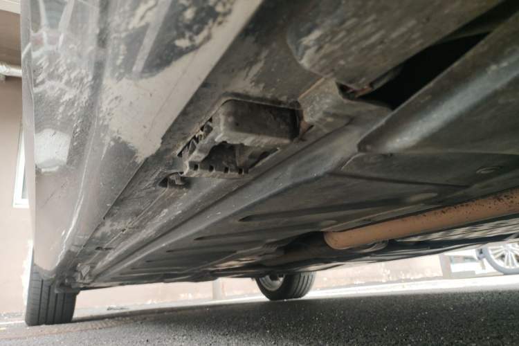 Used Mercedes-Benz E-Class 2022 E 300 L Luxury Model Chassis Front Right