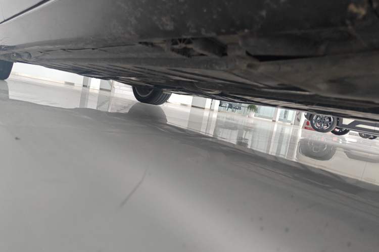 Used Mercedes-Benz E-Class 2022 Updated E 300 L Luxury Edition Chassis Front Right