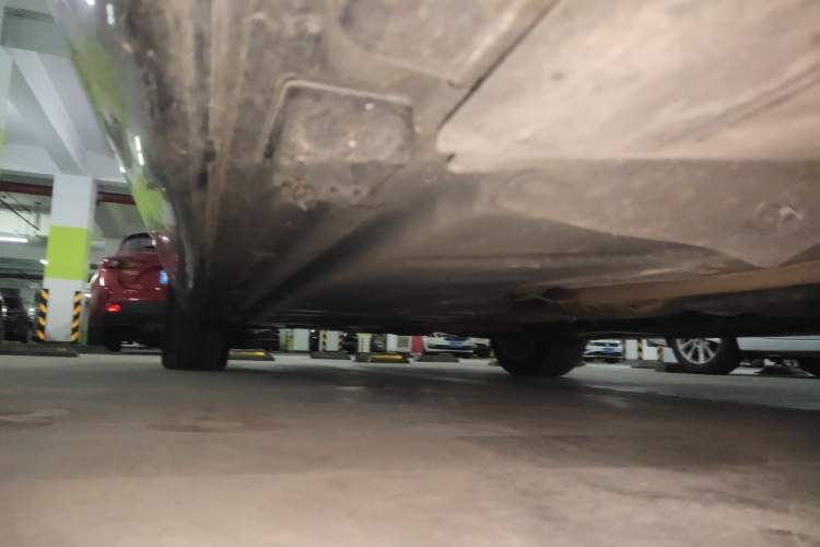 Used Mercedes-Benz E-Class 2022 Updated E 300 L Luxury Edition Chassis Front Right