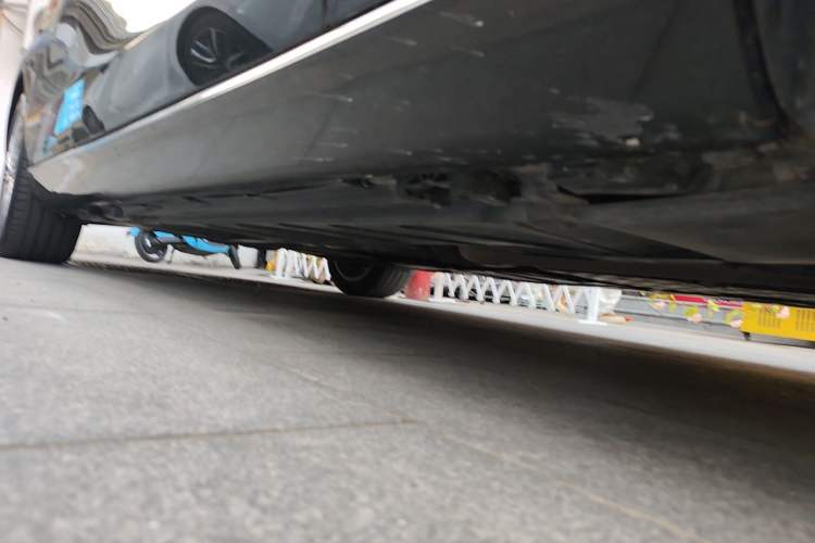 Used Mercedes-Benz E-Class 2022 Updated E 300 L Stylish Edition Chassis Front Right