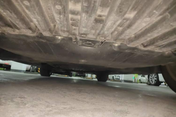Used Mercedes-Benz E-Class 2022 Updated E 300 L Luxury Edition Chassis Front