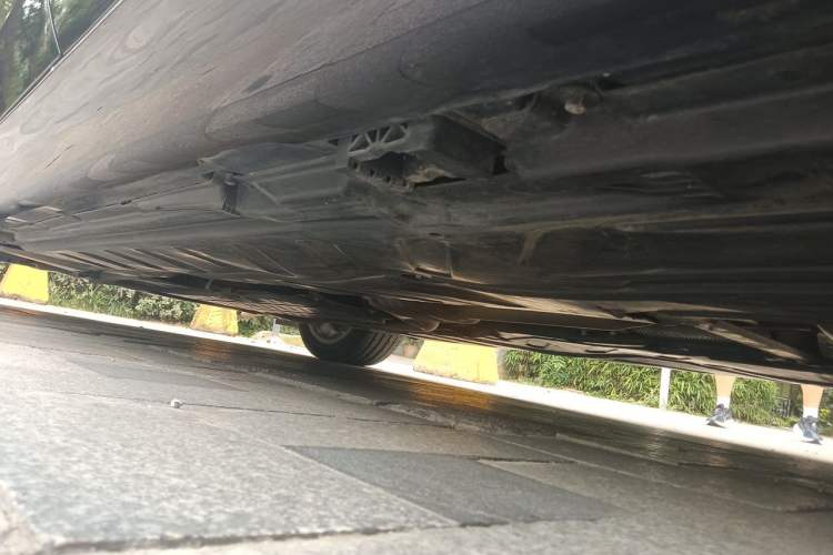 Used Mercedes-Benz E-Class 2022 E 300 L Luxury Model Chassis Rear Left