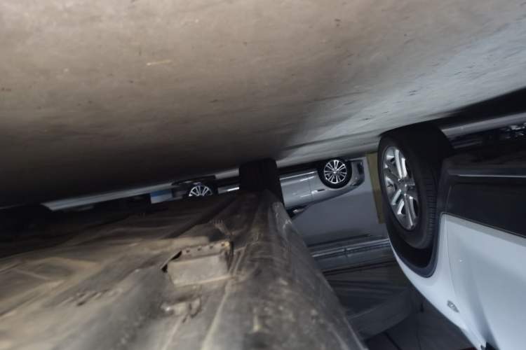 Used Mercedes-Benz E-Class 2022 E 260 L Chassis Rear Left