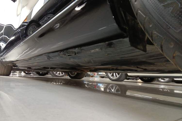 Used Mercedes-Benz E-Class 2022 Second Facelift E 300 L Luxury Edition Chassis Rear Left