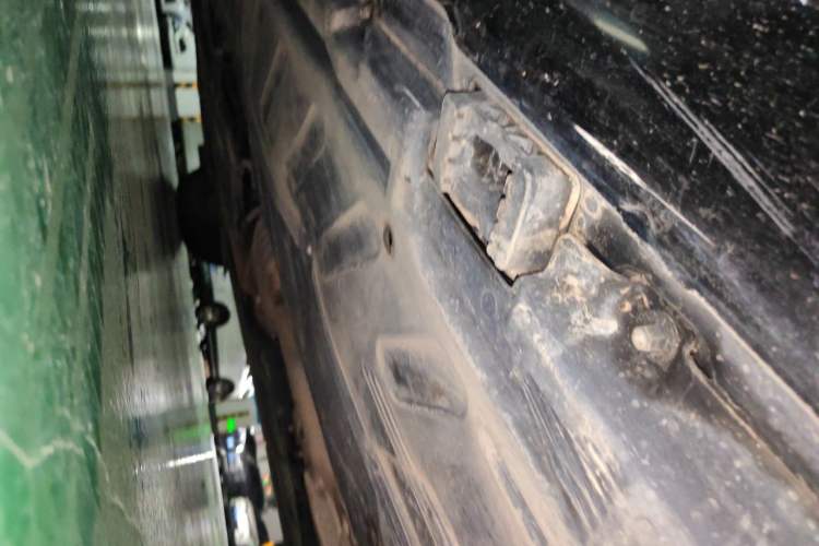 Used Mercedes-Benz E-Class 2022 Second Facelift E 300 L Fashion Edition Chassis Rear Left