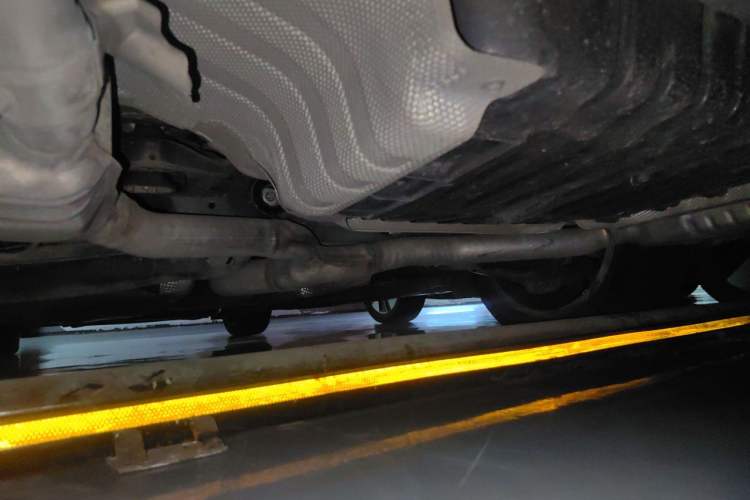 Used Mercedes-Benz E-Class 2022 Revised E 300 L Sporty and Stylish Edition Chassis Rear Left