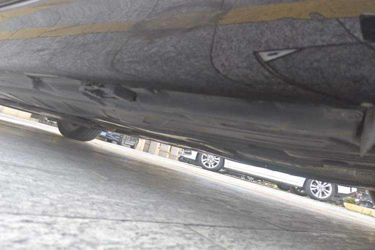 Used Mercedes-Benz E-Class 2022 E 300 L Luxury Model Chassis Rear Left