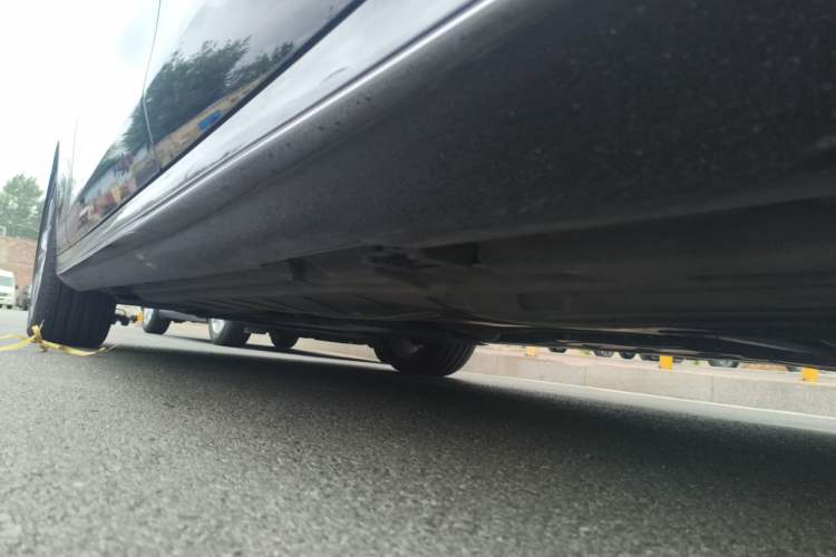 Used Mercedes-Benz E-Class 2022 Revised E 300 L Sport Luxury Edition Chassis Rear Left
