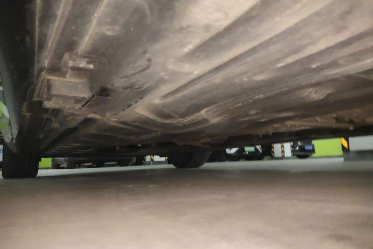 Used Mercedes-Benz E-Class 2022 Updated E 300 L Luxury Edition Chassis Rear Left