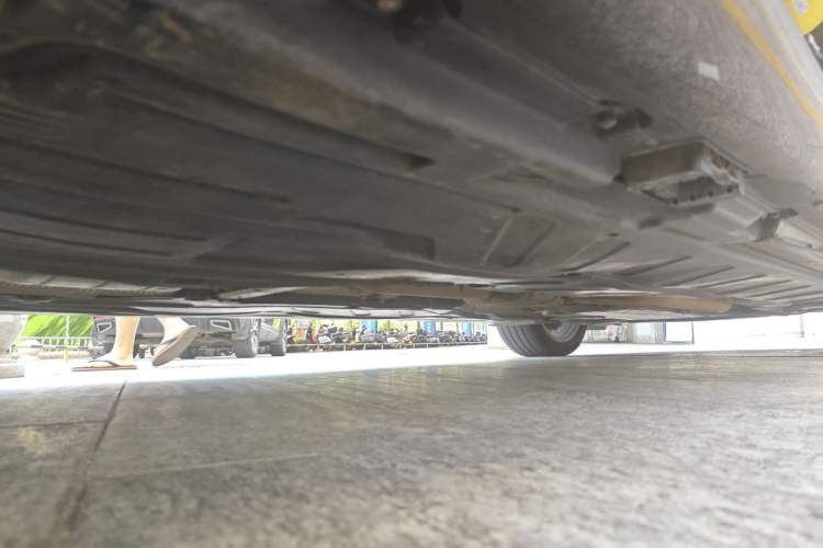 Used Mercedes-Benz E-Class 2022 E 300 L Luxury Model Chassis Rear Right