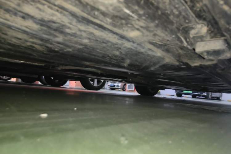 Used Mercedes-Benz E-Class 2022 Updated E 300 L Luxury Edition Chassis Rear Right