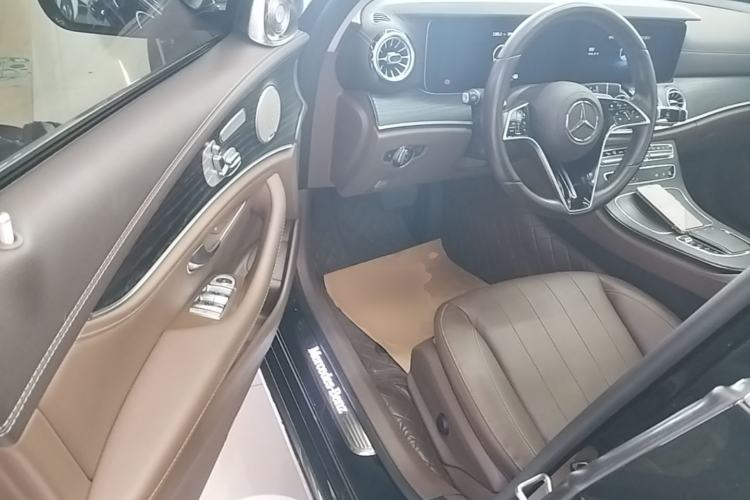Used Mercedes-Benz E-Class 2022 Revised Version E 300 L Fashion Edition Driver Seat