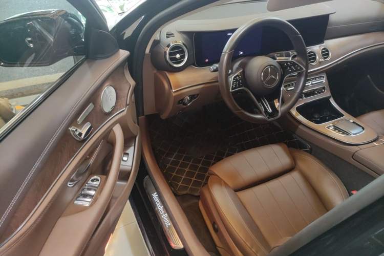 Used Mercedes-Benz E-Class 2022 E 260 L Driver Seat