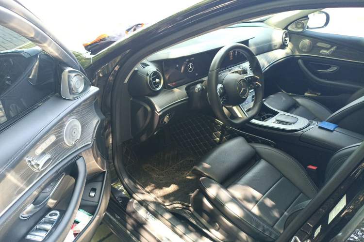 Used Mercedes-Benz E-Class 2022 Second Facelift E 300 L Sport Luxury Edition Driver Seat