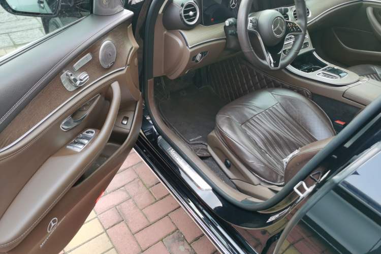 Used Mercedes-Benz E-Class 2022 Revised Version E 300 L Fashion Edition Driver Seat
