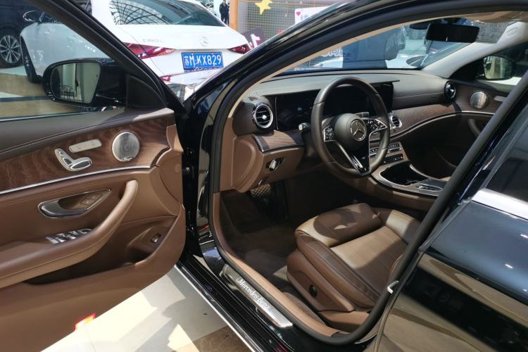 Used Mercedes-Benz E-Class 2022 Second Facelift E 300 L Luxury Edition Driver Seat
