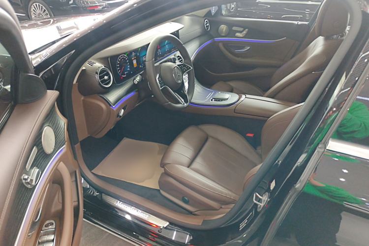 Used Mercedes-Benz E-Class 2022 Second Facelift E 300 L Luxury Edition Driver Seat