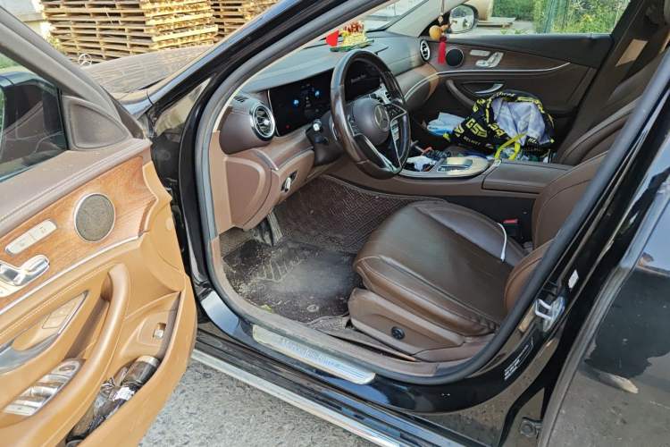 Used Mercedes-Benz E-Class 2022 Revised Version E 300 L Fashion Edition Driver Seat