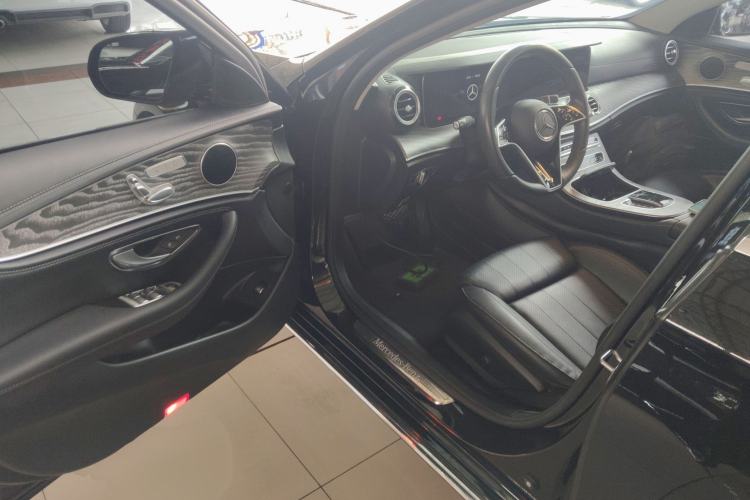 Used Mercedes-Benz E-Class 2022 Second Facelift E 300 L Fashion Edition Driver Seat