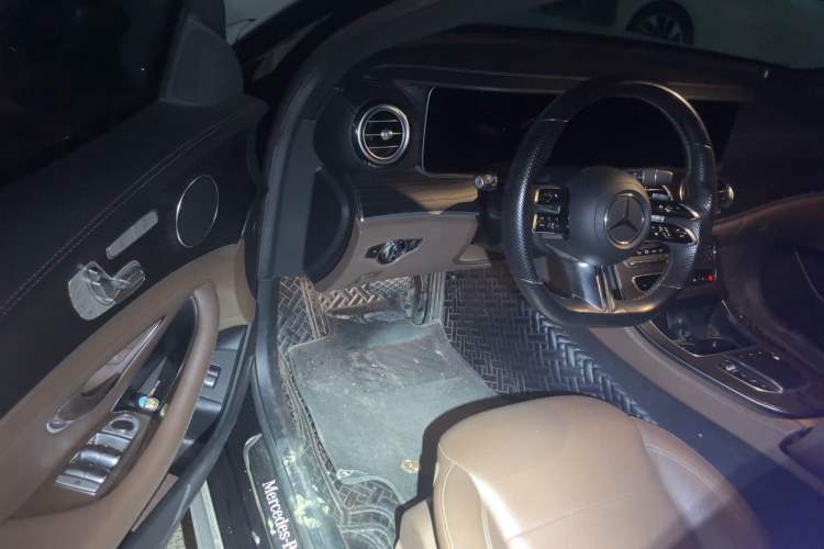 Used Mercedes-Benz E-Class 2022 Revised Version E 300 L Sporty and Stylish Edition Driver Seat