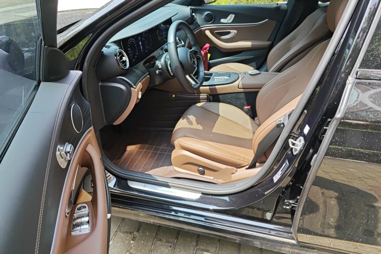 Used Mercedes-Benz E-Class 2022 E 260 Stylish Sports Edition Driver Seat
