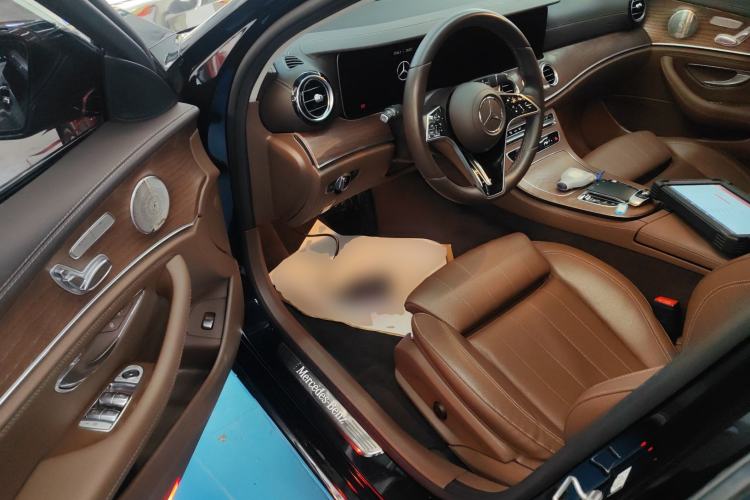 Used Mercedes-Benz E-Class 2022 Second Facelift E 300 L Luxury Edition Driver Seat