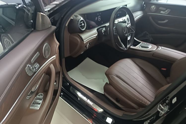Used Mercedes-Benz E-Class 2022 Revised Version E 300 L Fashion Edition Driver Seat