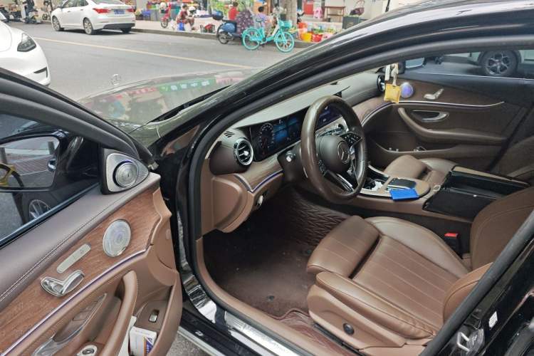 Used Mercedes-Benz E-Class 2022 E 260 L Driver Seat