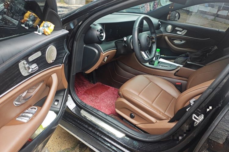 Used Mercedes-Benz E-Class 2022 Revised Version E 300 L Sport Luxury Edition Driver Seat