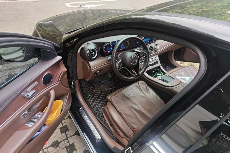 Used Mercedes-Benz E-Class 2022 E 260 L Driver Seat