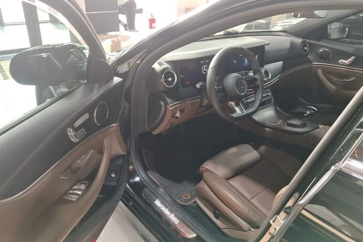 Used Mercedes-Benz E-Class 2022 Second Facelift E 260 L Sport Edition Driver Seat