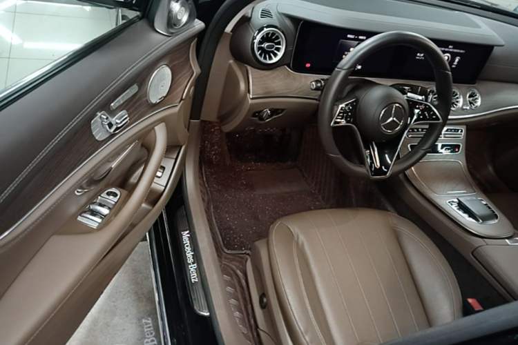 Used Mercedes-Benz E-Class 2022 E 300 L Luxury Model Driver Seat