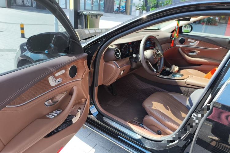 Used Mercedes-Benz E-Class 2022 Revised Version E 300 L Fashion Edition Driver Seat