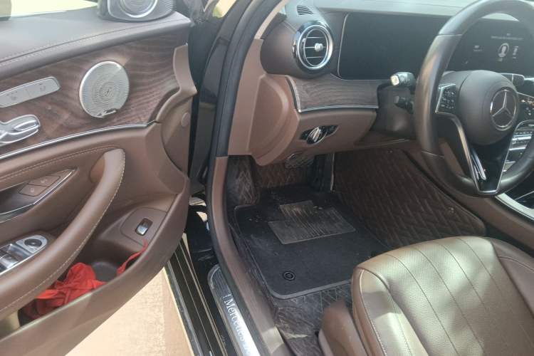 Used Mercedes-Benz E-Class 2022 Revised Version E 300 L Luxury Edition Driver Seat