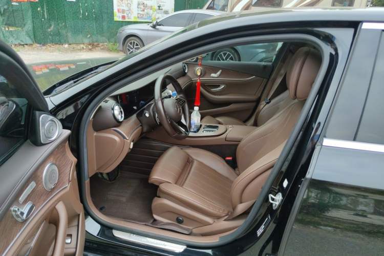 Used Mercedes-Benz E-Class 2022 Updated E 260 L Driver Seat