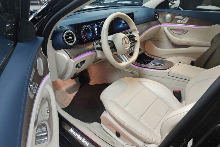 Used Mercedes-Benz E-Class 2022 Revised Version E 300 L Sport Luxury Edition Driver Seat