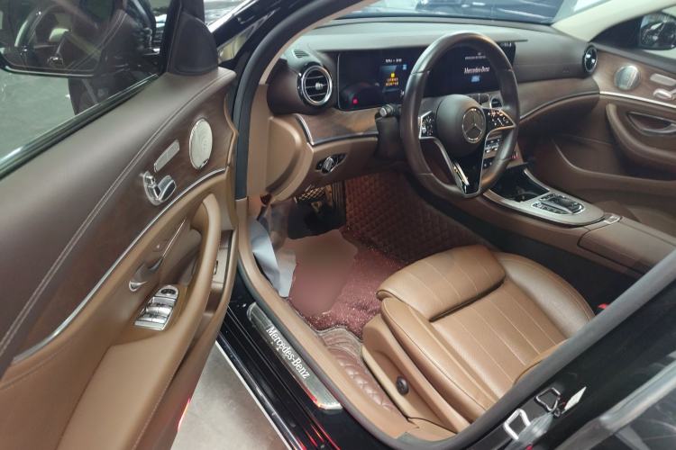 Used Mercedes-Benz E-Class 2022 Second Facelift E 300 L Luxury Edition Driver Seat