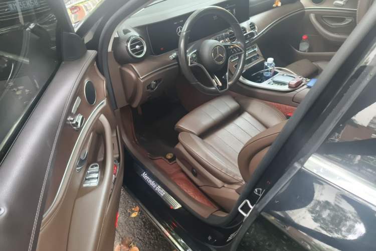 Used Mercedes-Benz E-Class 2022 Second Facelift E 260 L Driver Seat